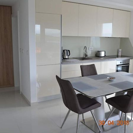 My Paradies - Njivice Penthouse*** Ngoại thất bức ảnh