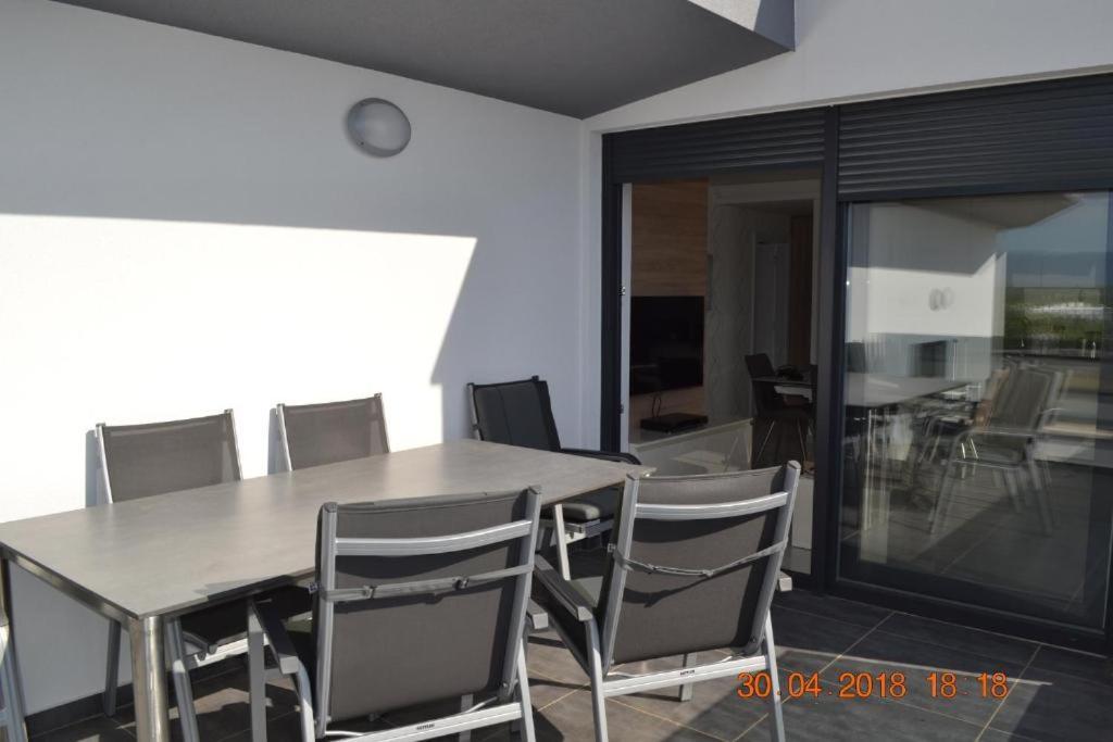 My Paradies - Njivice Penthouse*** Ngoại thất bức ảnh